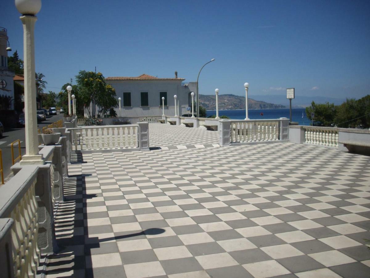 Hotel San Vincenzo Soverato Marina Dış mekan fotoğraf