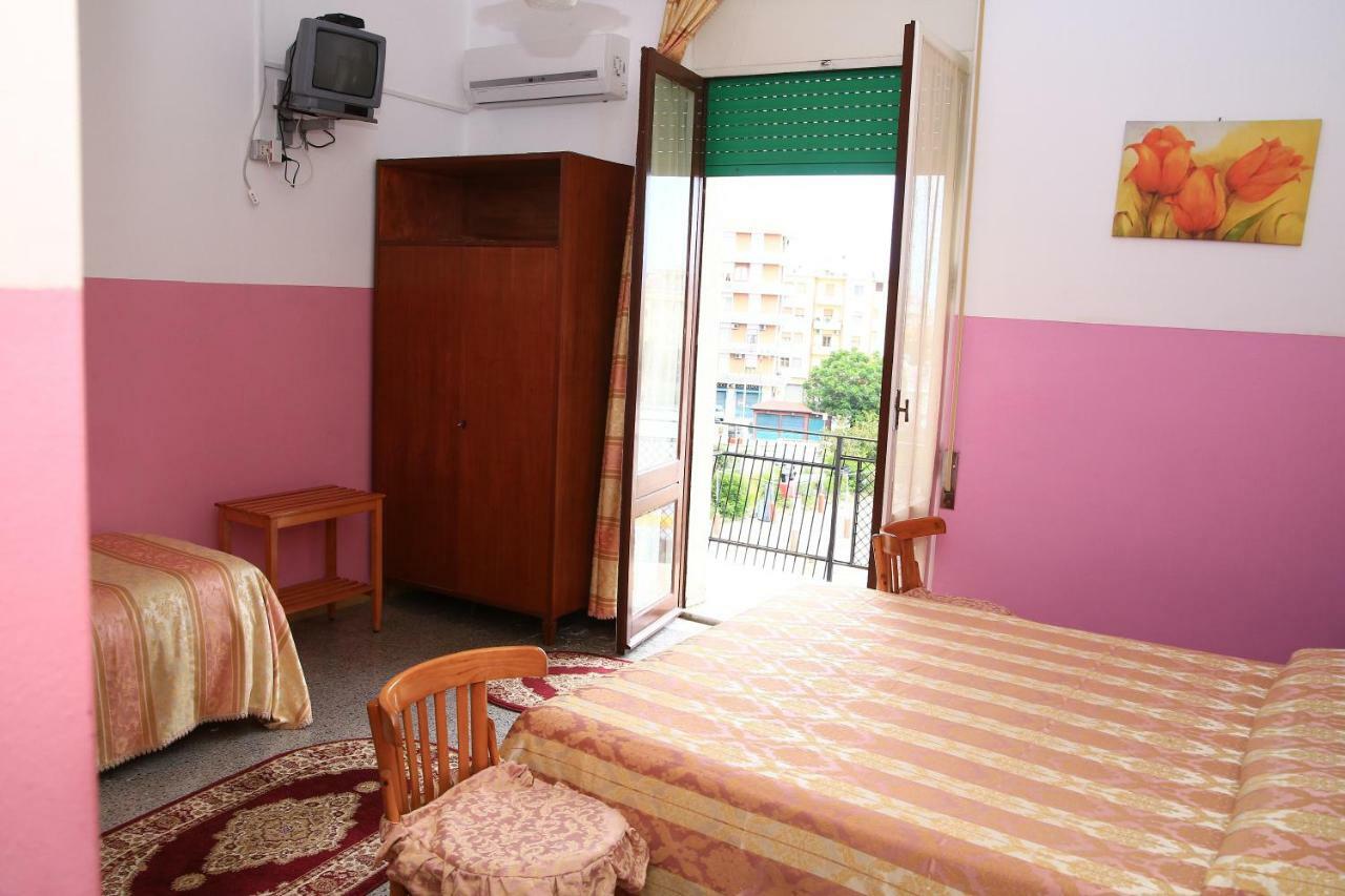 Hotel San Vincenzo Soverato Marina Dış mekan fotoğraf